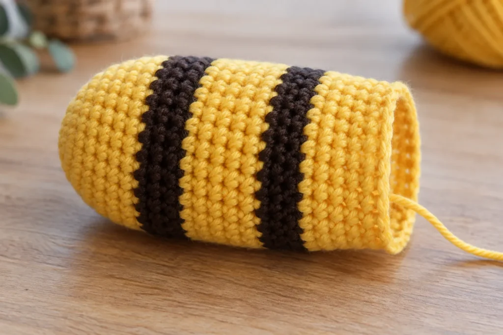 Biene häkeln. kostenlose Anleitung für eine Amigurumi-Biene